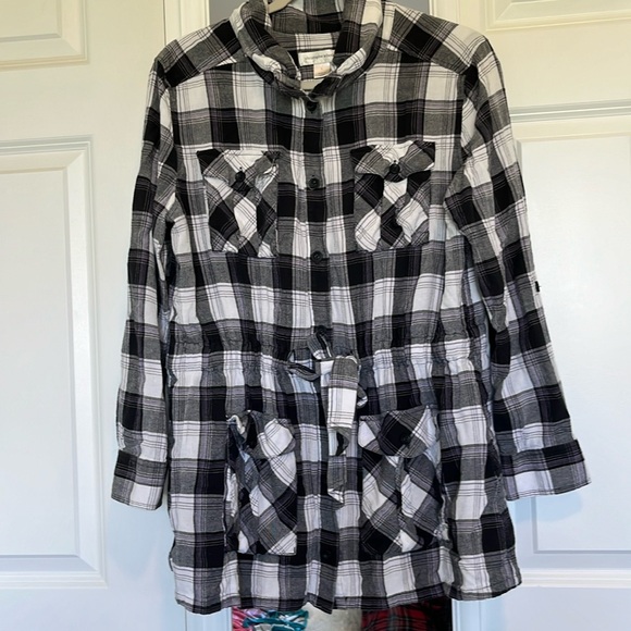 Women’s Christopher & Banks purple gray plaid button up size large - Picture 1 of 9